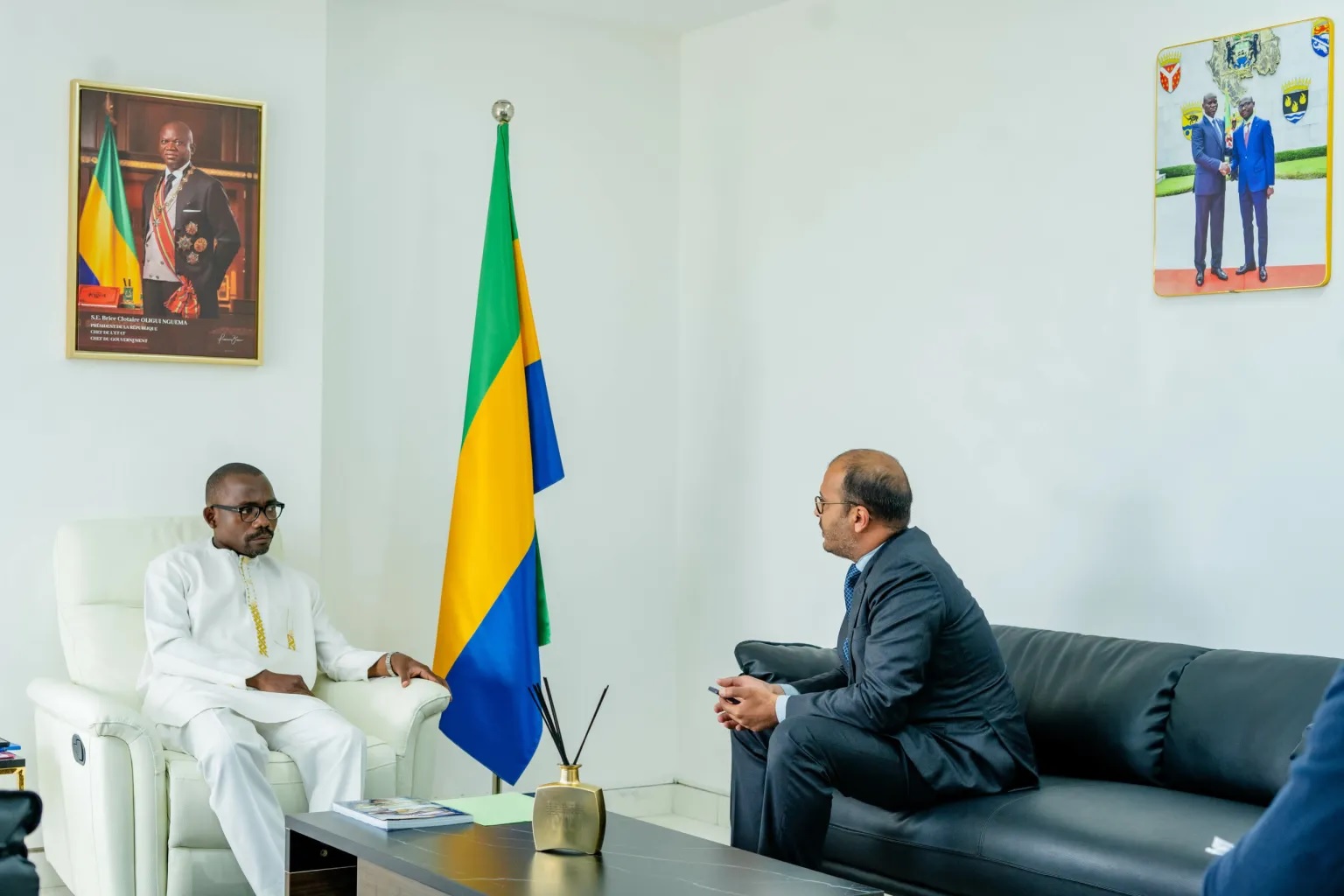 Le Ministre du Logement suit l’avancement du programme ADDOHA au Gabon