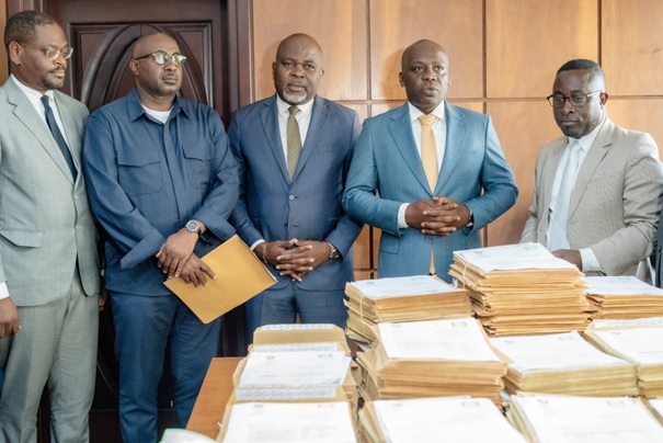 Régularisation Foncière de Masse au Gabon : 6 587 nouvelles décisions de cession transmises pour l’établissement des titres fonciers