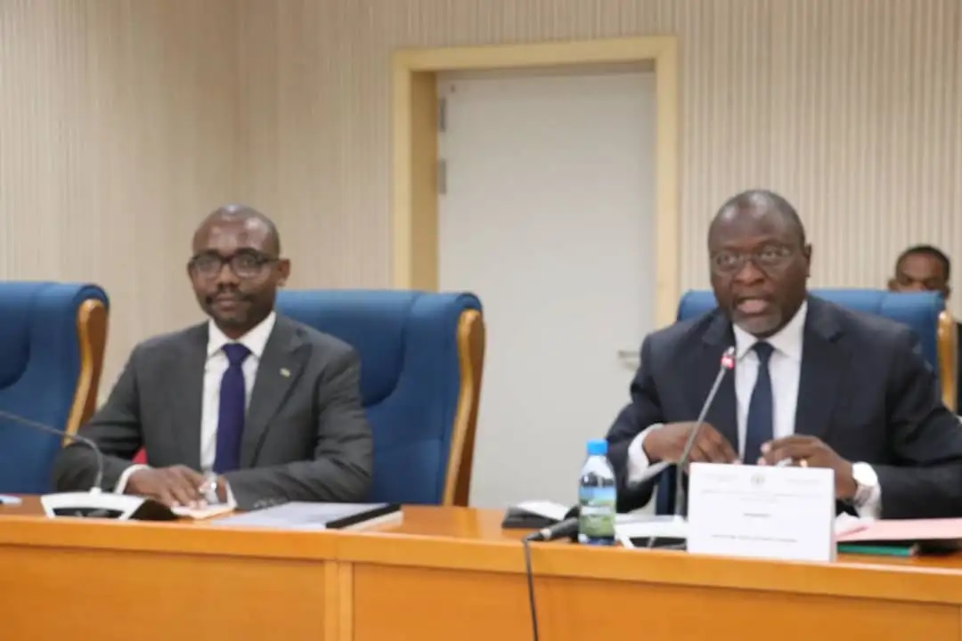 Gabon : le Ministre du Logement défend la réforme du régime de la propriété foncière à l’Assemblée Nationale