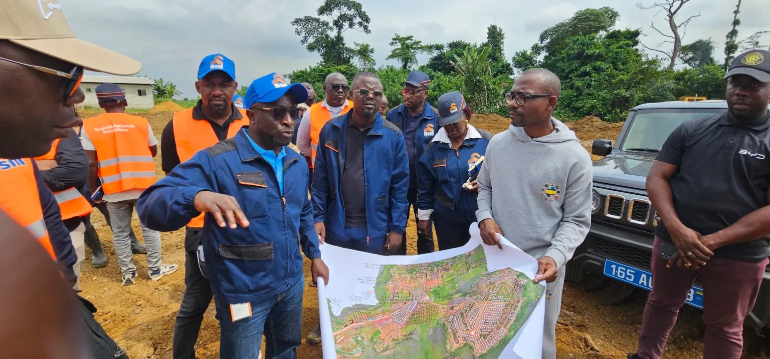 Gabon : le Ministre du Logement évalue l’avancement des projets d’aménagement et de construction dans le Grand Libreville